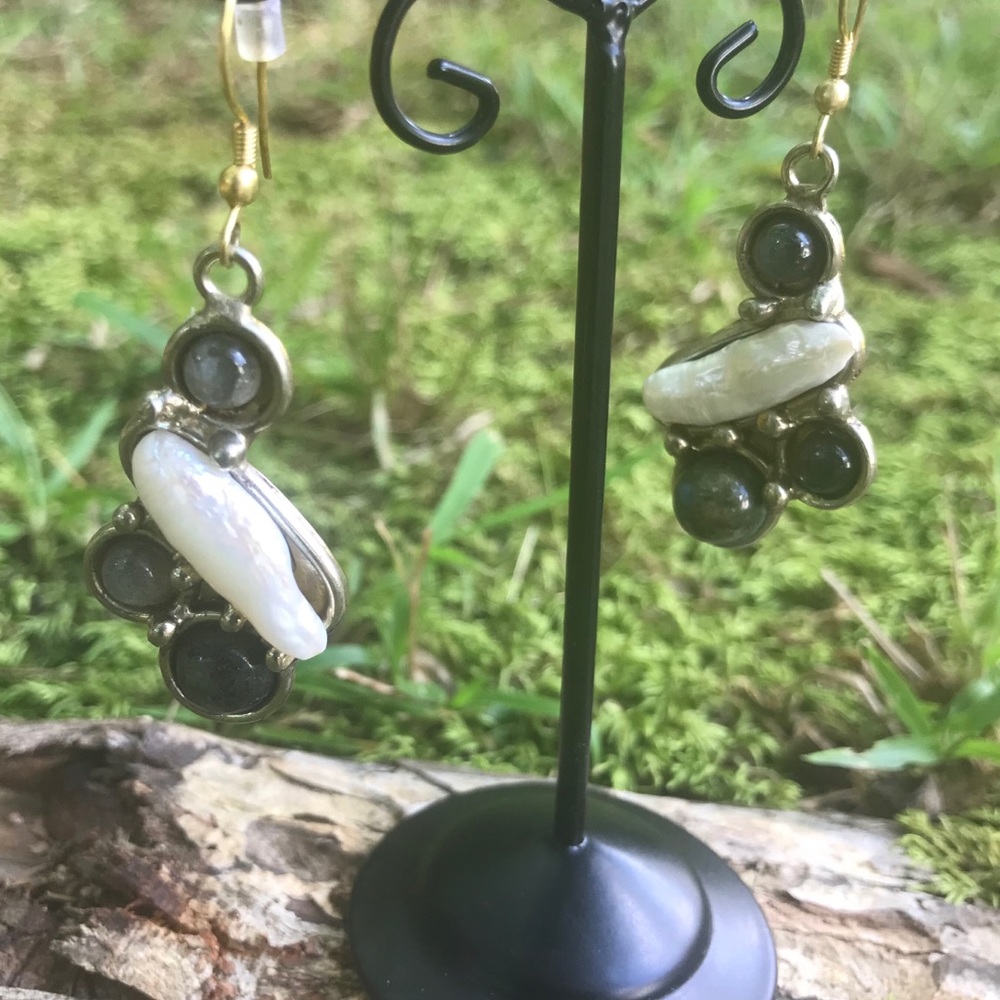 6/$20 Handcrafted Pearl & Stone Earrings - Picture 2 of 3